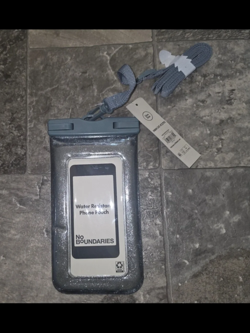 No Boundaries Platnum Silver Waterproof Phone Pouch with Lanyard NWT